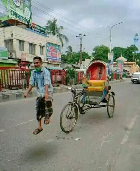 pengendara ngebug di maps © Twitter