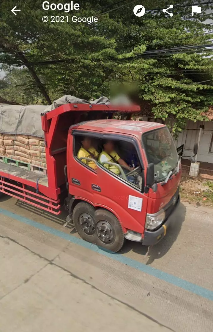 pengendara ngebug di maps © Twitter