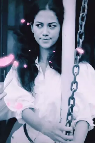 Gaya busana Meriam Bellina saat muda © 2021 brilio.net