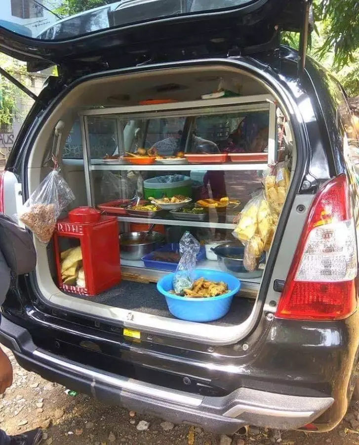 Potret lucu bagasi mobil © berbagai sumber Potret lucu bagasi mobil © berbagai sumber
