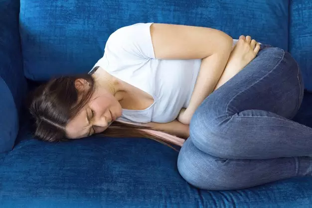 Manfaat daun sirih bagi wanita freepik.com