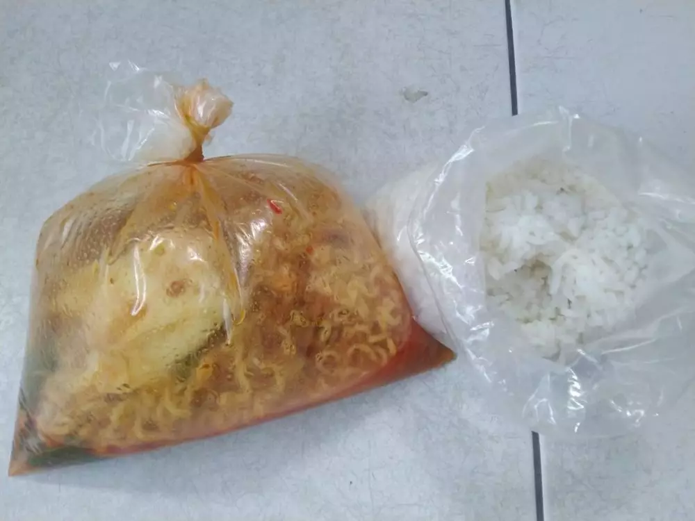 makan dari plastik © 2021 berbagai sumber makan dari plastik © 2021 berbagai sumber