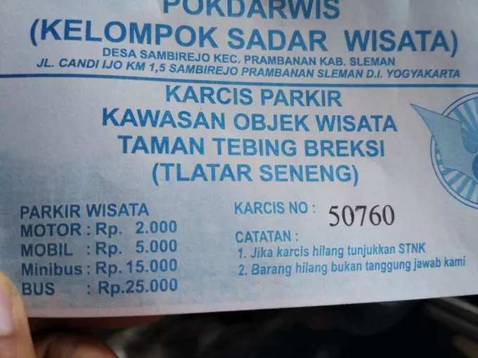 Potret lucu karcis parkir © berbagai sumber Potret lucu karcis parkir © berbagai sumber