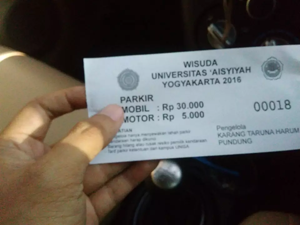 Potret lucu karcis parkir © berbagai sumber Potret lucu karcis parkir © berbagai sumber