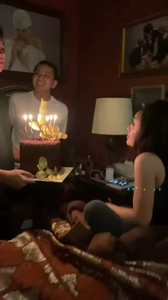 Yuni Shara ulang tahun ke-49 © Instagram