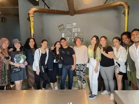 Momen Felicya Angelista dan Natasha Wilona temu kangen dari berbagai sumber