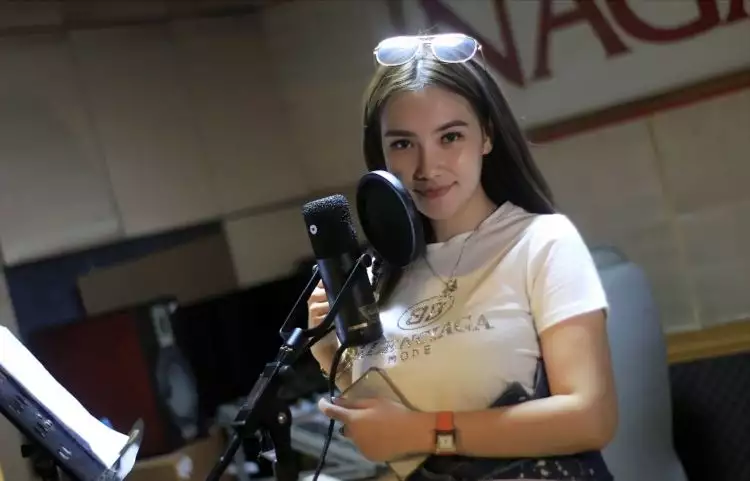 Ditengah sibuk pemotretan, Puteri Juby siapkan single pop terbaru
