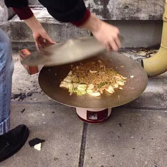 momen lucu masak pakai alat seadanya © 2021 instagram.com