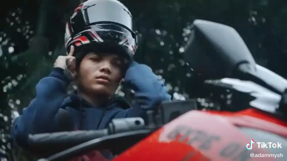 adam anak ucok baba berbagai sumber