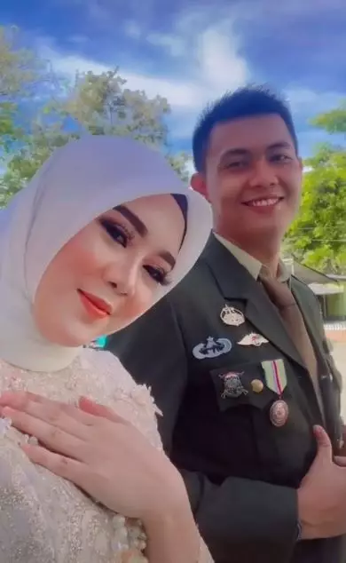 nikah unik gara gara demo berbagai sumber nikah unik gara gara demo berbagai sumber