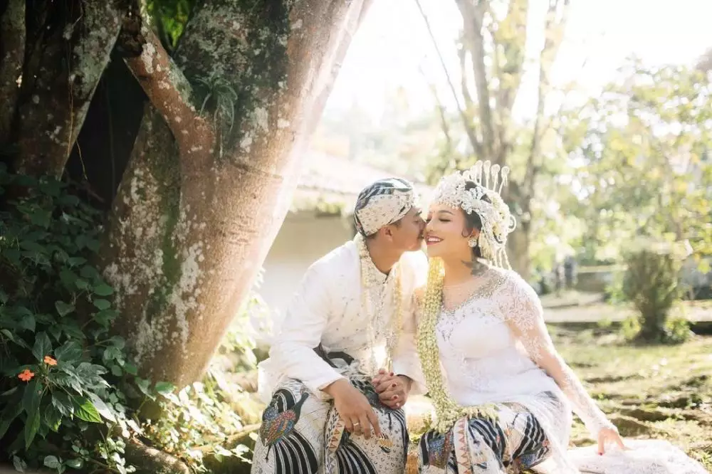 pernikahan Alfath Fathier & Nadia Christina © 2021 brilio.net