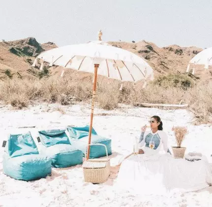 Momen liburan Awkarin di Labuan Bajo © Instagram/@awkarin Momen liburan Awkarin di Labuan Bajo © Instagram/@awkarin