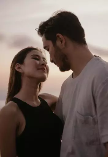 Gaya pemotretan Syahnaz Sadiqah & Jeje Govinda di Bali Instagram/@syahnazs Gaya pemotretan Syahnaz Sadiqah & Jeje Govinda di Bali Instagram/@syahnazs