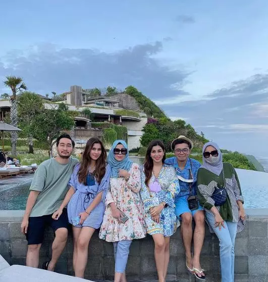 Potret Amy Qanita saat liburan di Bali © Instagram/@amy_r_qanita Potret Amy Qanita saat liburan di Bali © Instagram/@amy_r_qanita
