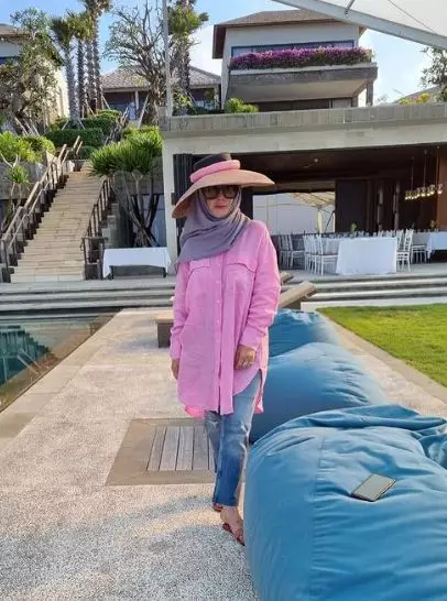 Potret Amy Qanita saat liburan di Bali © Instagram/@amy_r_qanita Potret Amy Qanita saat liburan di Bali © Instagram/@amy_r_qanita