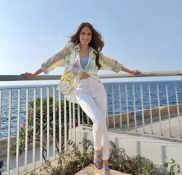 Cinta Laura berjuang lawan bullying © 2021 brilio.net