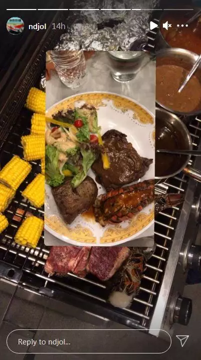 ulang tahun Momo geisha ke-35 © 2021 brilio.net ulang tahun Momo geisha ke-35 © 2021 brilio.net