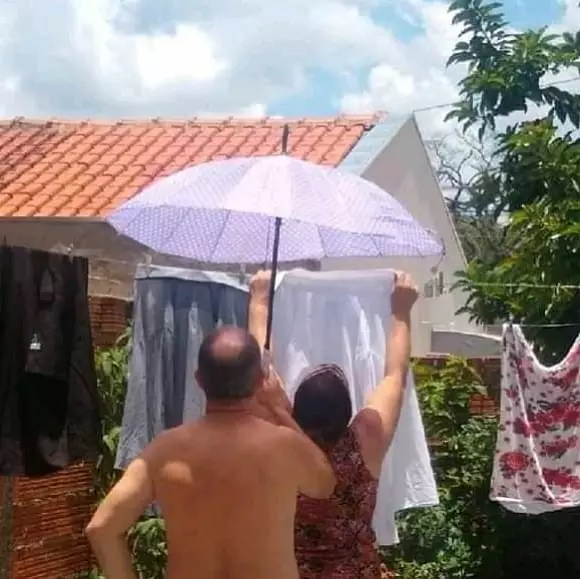 momen romantis bareng pasangan absurd © 2021 instagram.com momen romantis bareng pasangan absurd © 2021 instagram.com