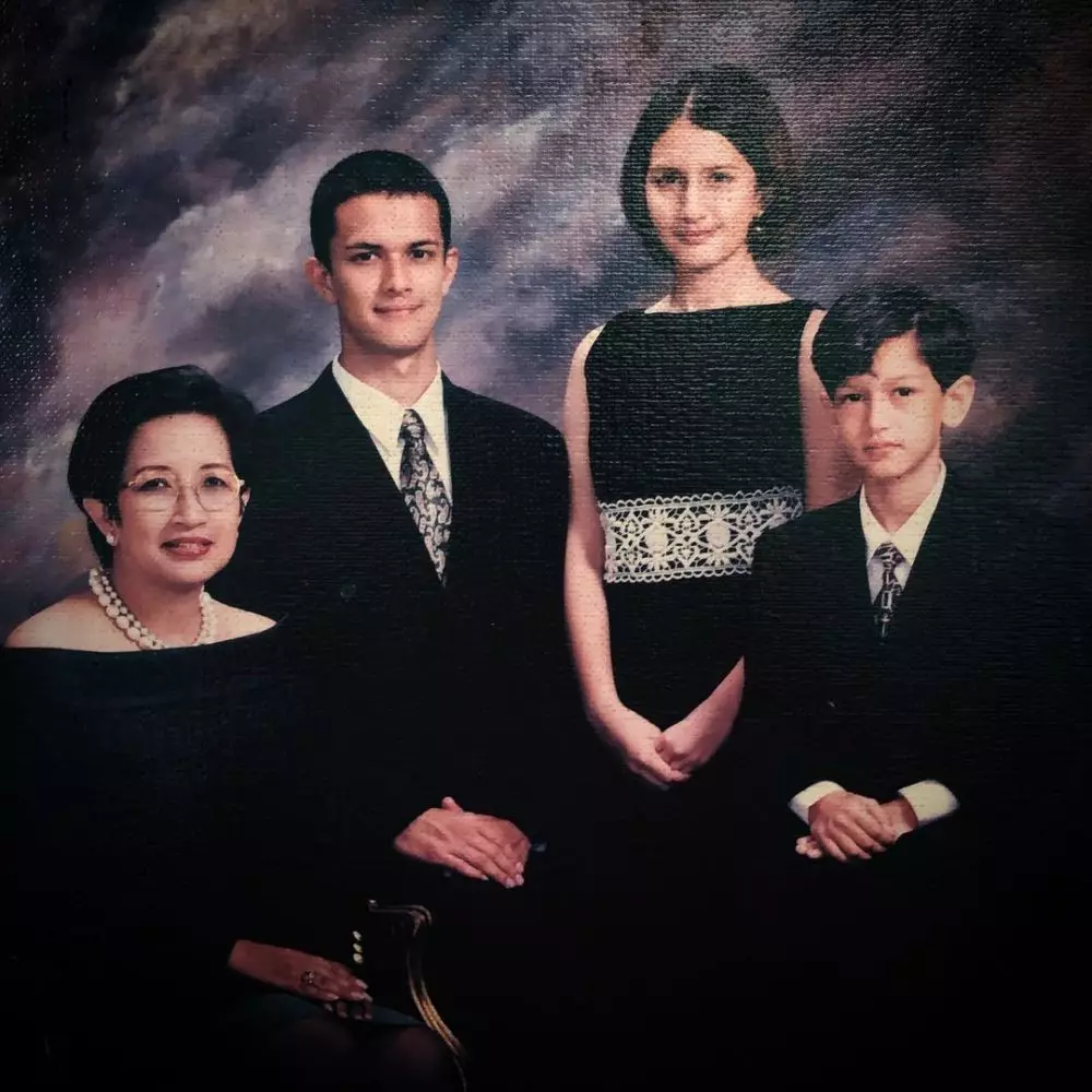potret lawas foto keluarga seleb © Instagram potret lawas foto keluarga seleb © Instagram