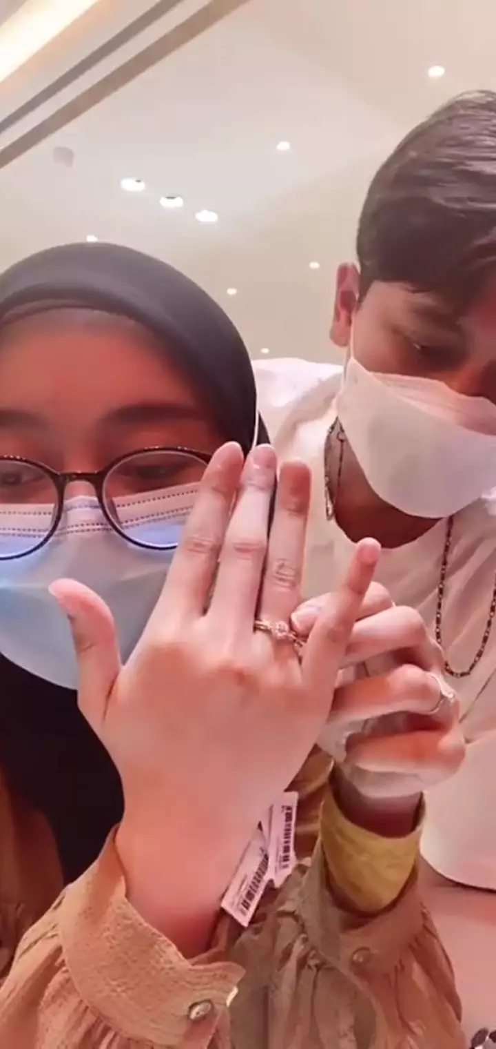 Lesty Kejora dan Rizky Billar beli cincin tunangan © 2021 brilio.net Instagram
