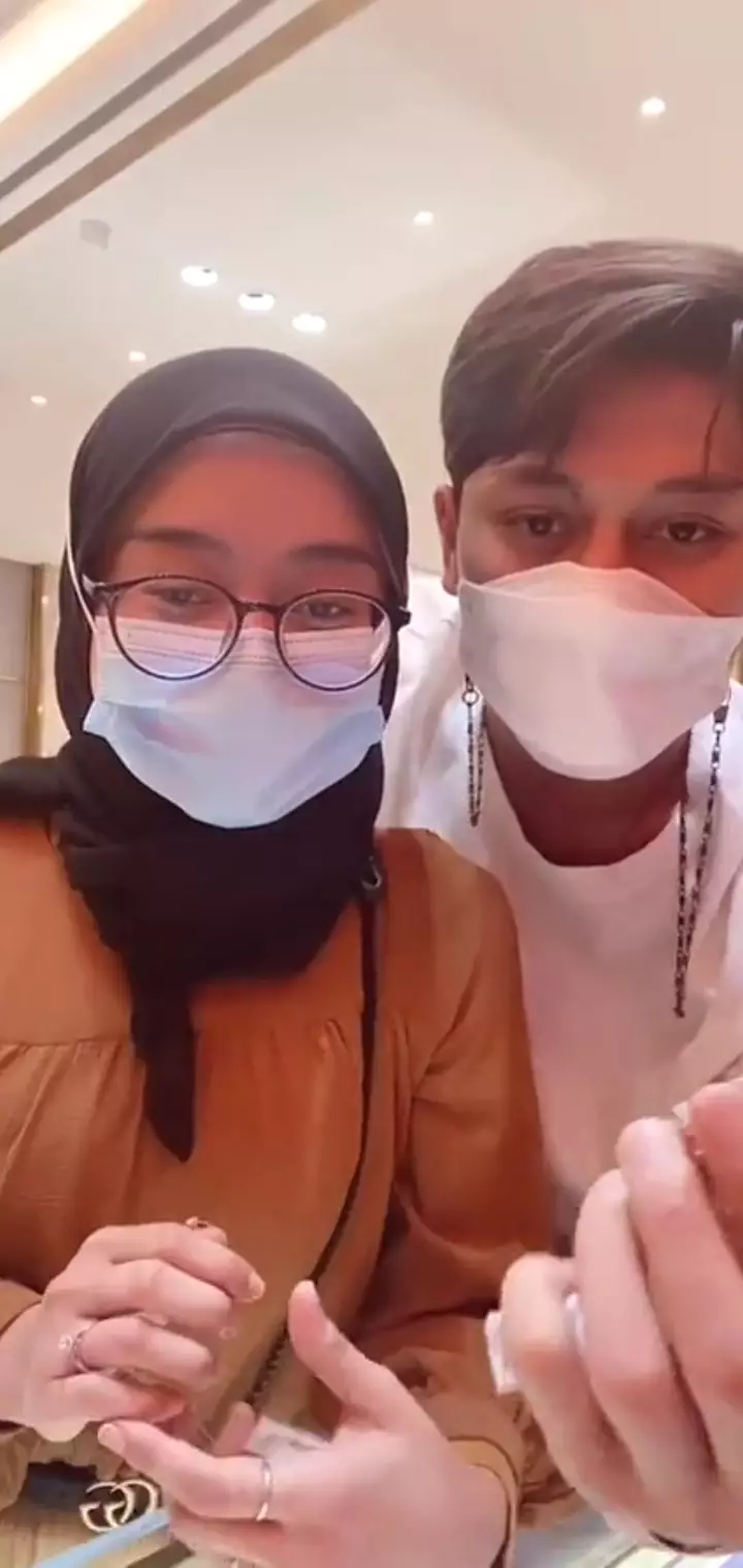 Lesty Kejora dan Rizky Billar beli cincin tunangan © 2021 brilio.net Instagram