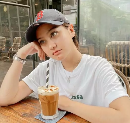 Potret Salshabilla Adriani tanpa makeup © Instagram/@salshabillaadr