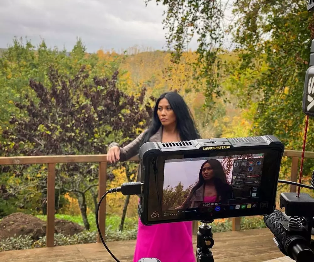 halaman rumah Anggun di Prancis © Instagram halaman rumah Anggun di Prancis © Instagram