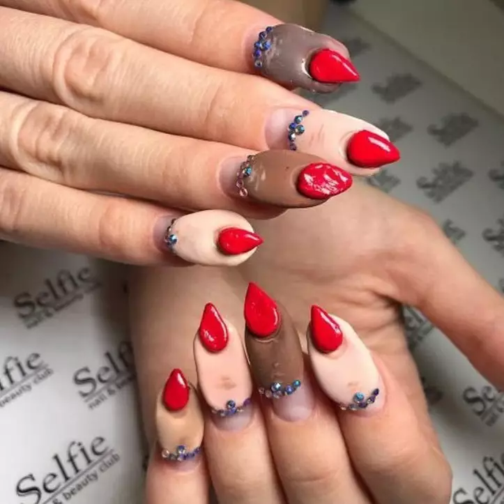 perawatan kuku nyeleneh © 2021 Instagram perawatan kuku nyeleneh © 2021 Instagram