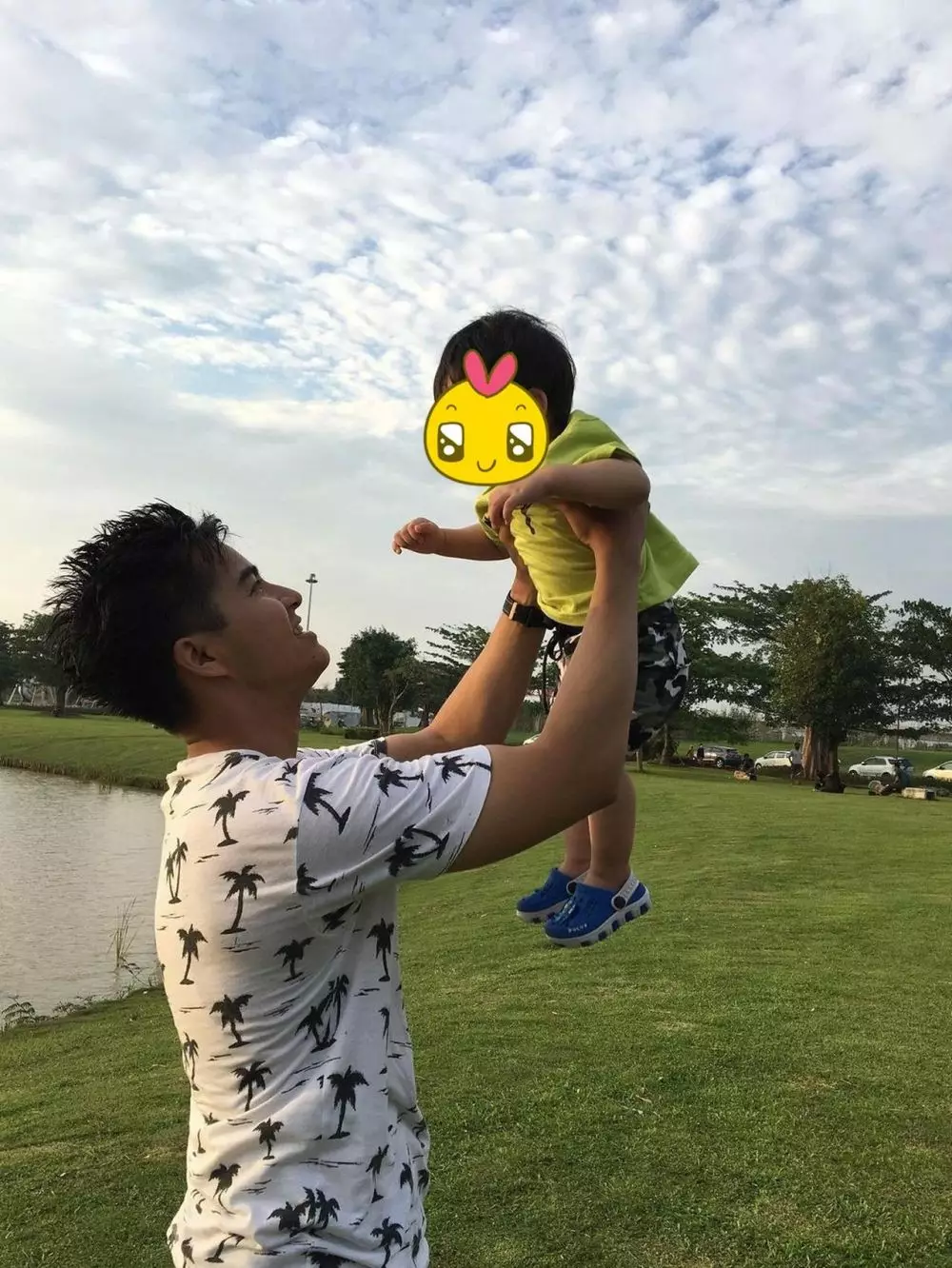 potret atiq rachman sudah punya anak Berbagai sumber