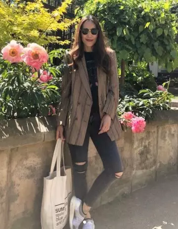 Potret terbaru Ina Thomas © Instagram/@inathomas Potret terbaru Ina Thomas © Instagram/@inathomas