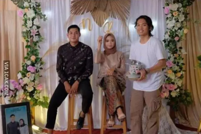 momen lucu tamu undangan nikahan © 2021 1cak.com