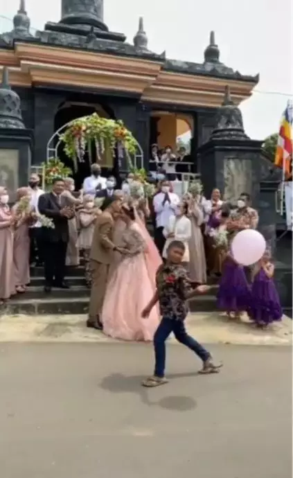 momen lucu tamu undangan nikahan © 2021 1cak.com