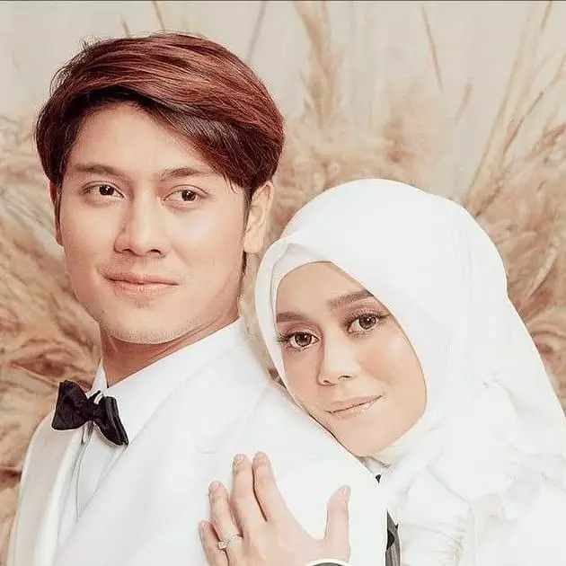 foto prewedding terbaru Rizky Billar dan Lesty Kejora © 2021 brilio.net foto prewedding terbaru Rizky Billar dan Lesty Kejora © 2021 brilio.net