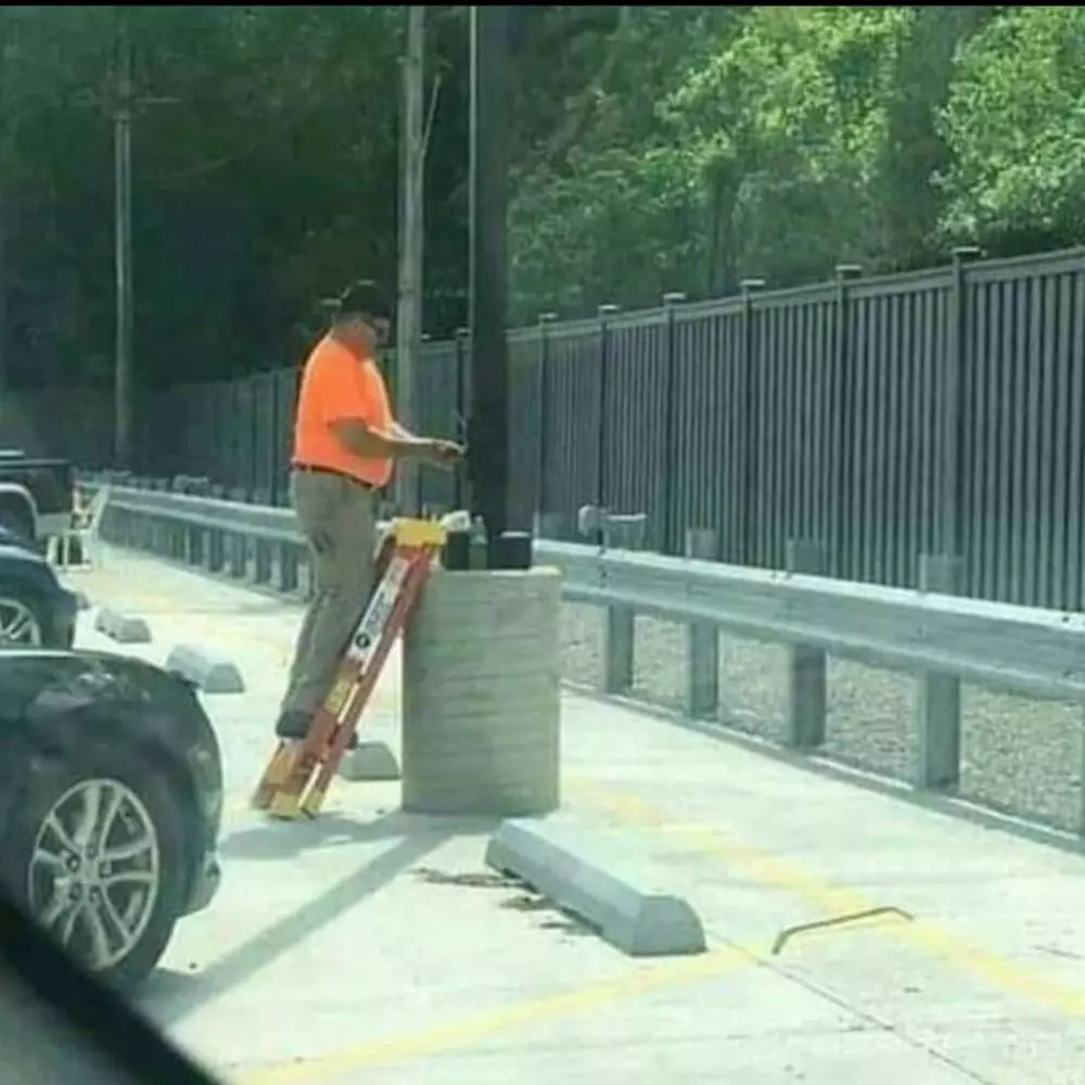 ide kreatif mudahkan pekerjaan absurd © 2021 instagram.com