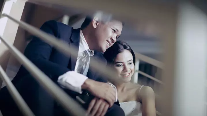 beda gaya artis cilik saat prewedding © berbagai sumber