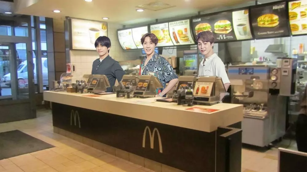 foto editan member BTS jadi pegawai McD © 2021 brilio.net