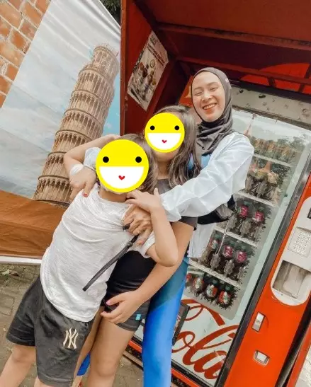 istri komedian saat momong anak © berbagai sumber istri komedian saat momong anak © berbagai sumber