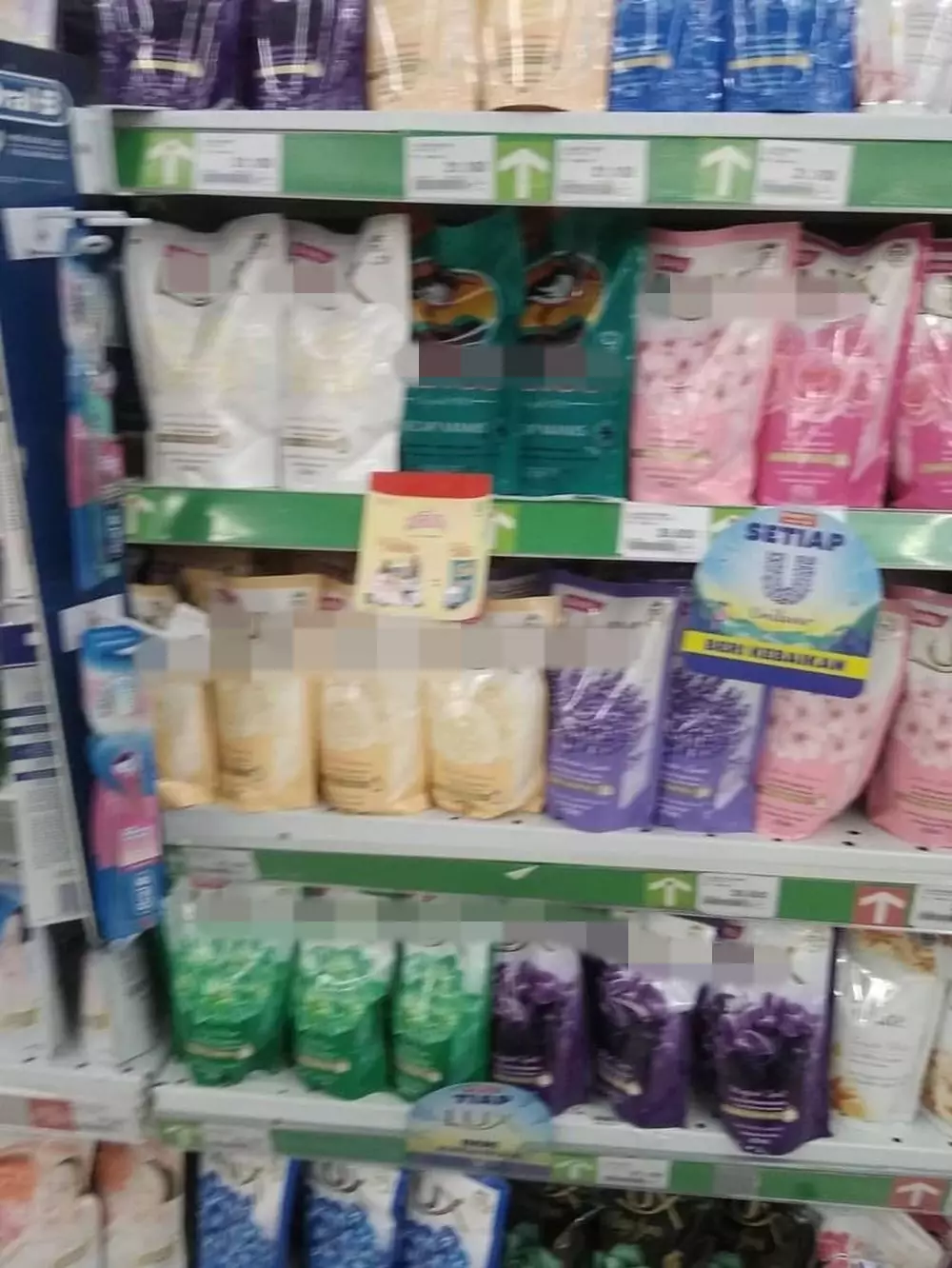 salah display produk © 2021 Berbagai sumber