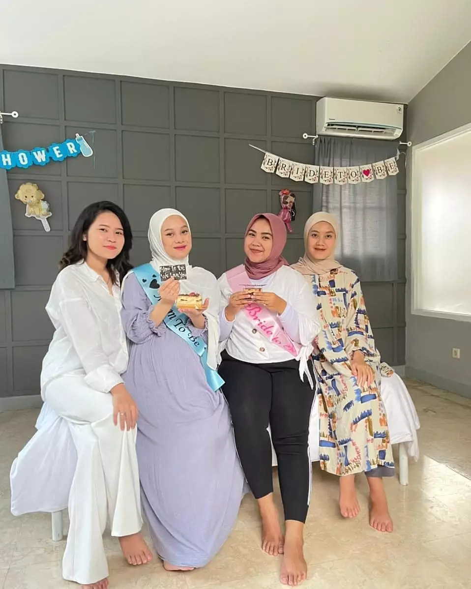 baby shower Dinda Hauw © Instagram baby shower Dinda Hauw © Instagram