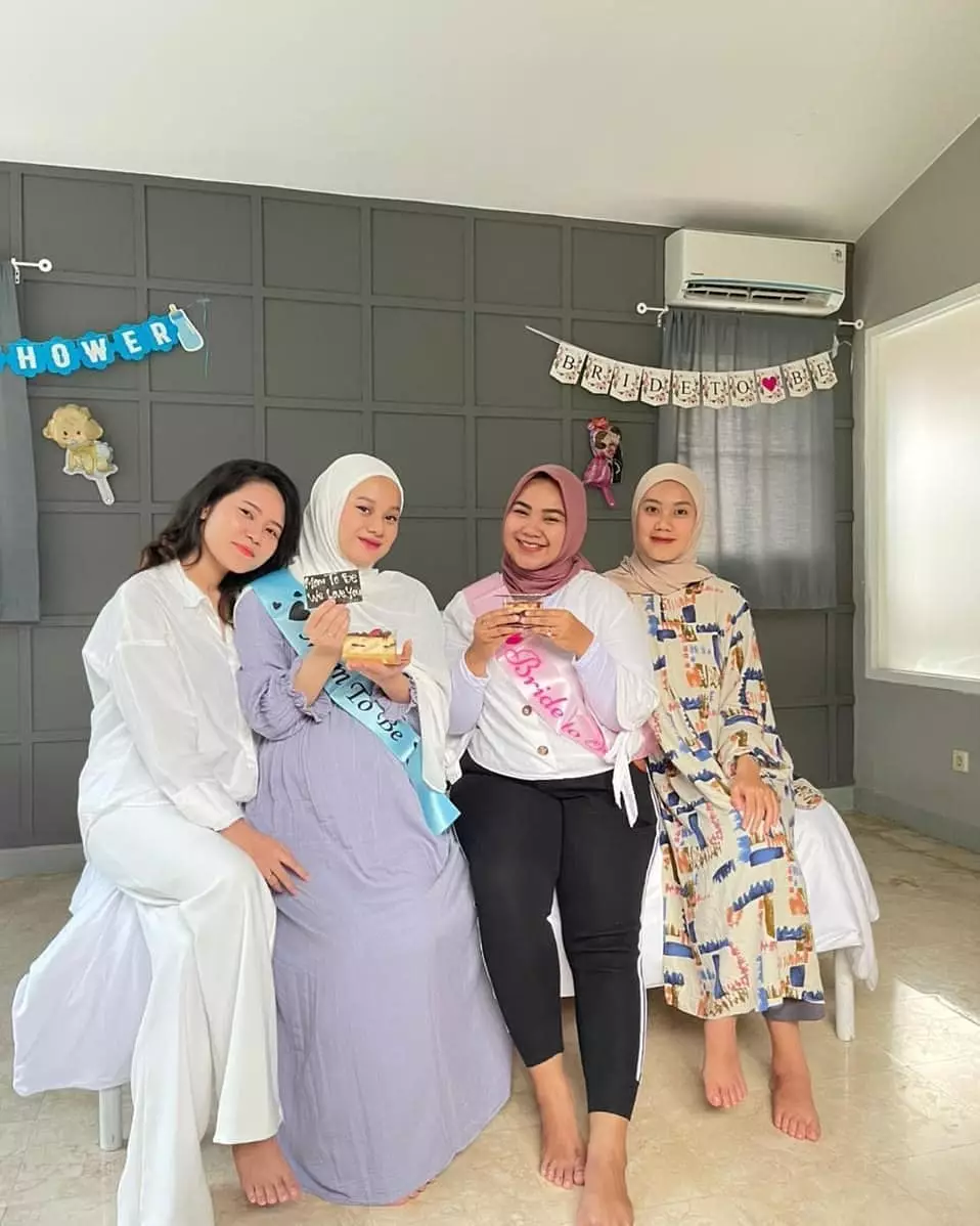baby shower Dinda Hauw © Instagram baby shower Dinda Hauw © Instagram