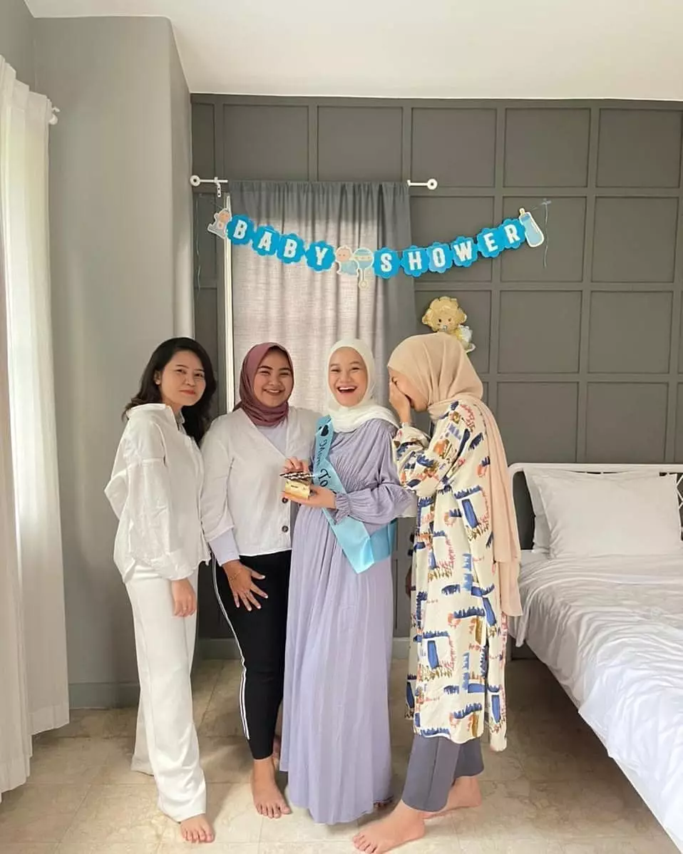 baby shower Dinda Hauw © Instagram baby shower Dinda Hauw © Instagram