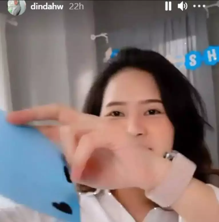 baby shower Dinda Hauw © Instagram baby shower Dinda Hauw © Instagram