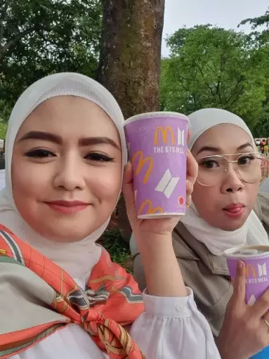 Seleb yang borong BTS meal dari berbagai sumber