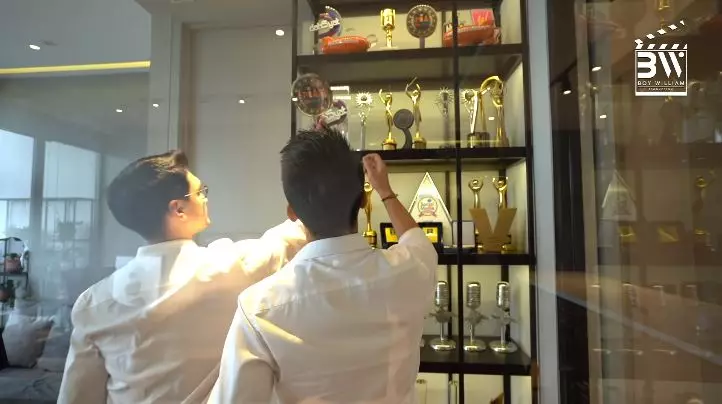 piala 7 musisi pria © YouTube