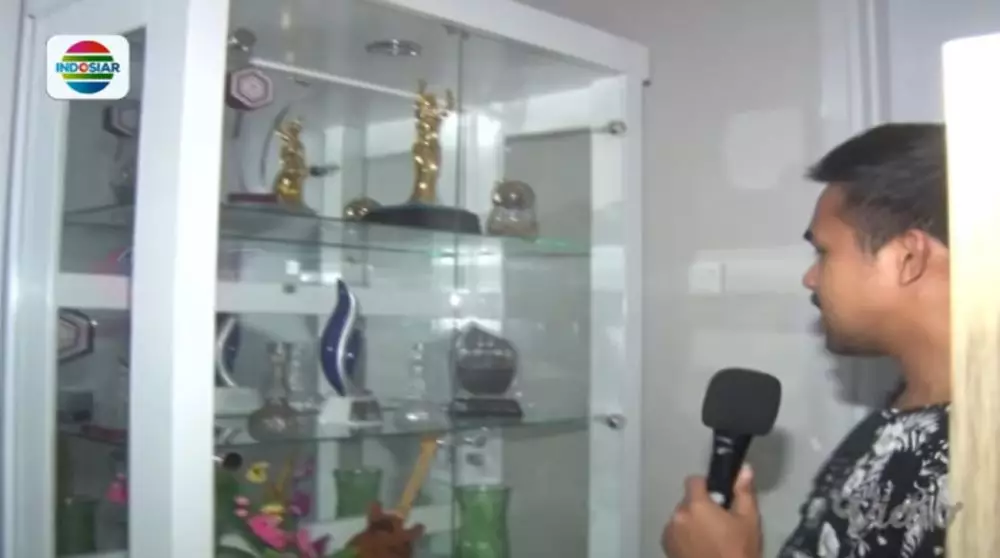 piala 7 musisi pria © YouTube