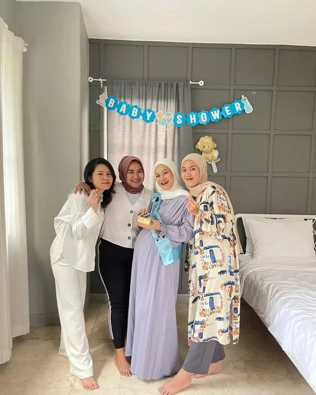 pesinetron rayakan Baby Shower © berbagai sumber pesinetron rayakan Baby Shower © berbagai sumber
