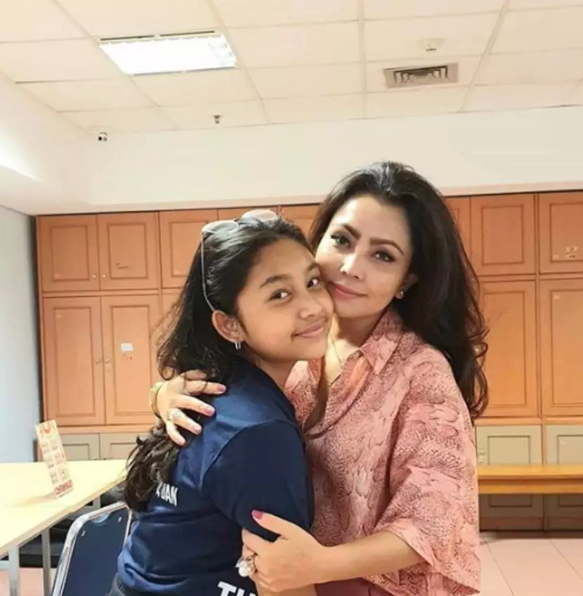 penyanyi 90-an dan putri © Instagram