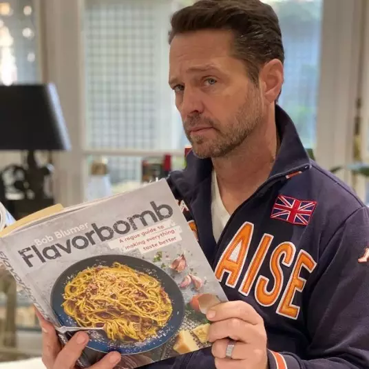 kabar terkini pemain Beverly Hills 90210 dari berbagai sumber