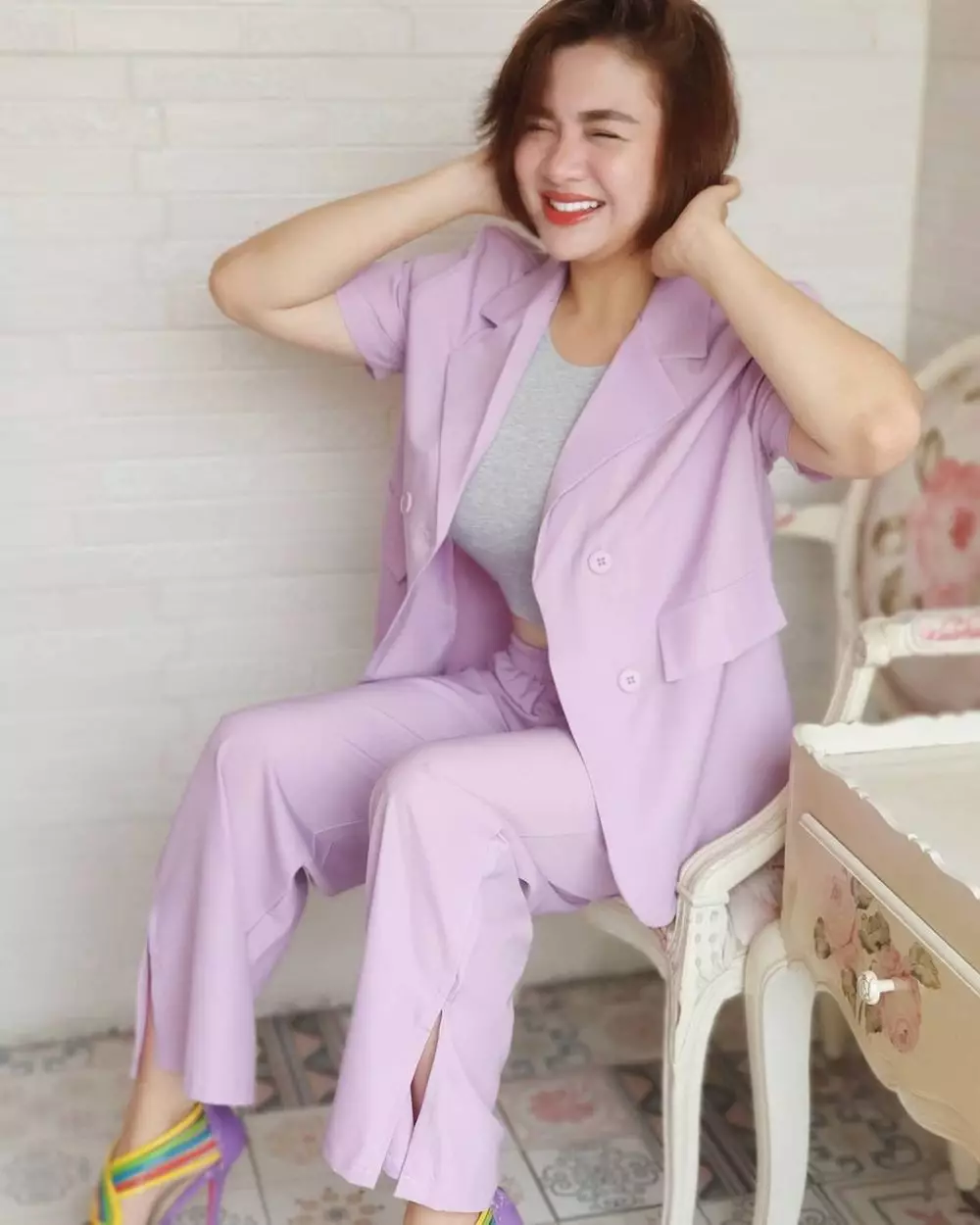 vicky shu rambut pendek © 2021 Instagram