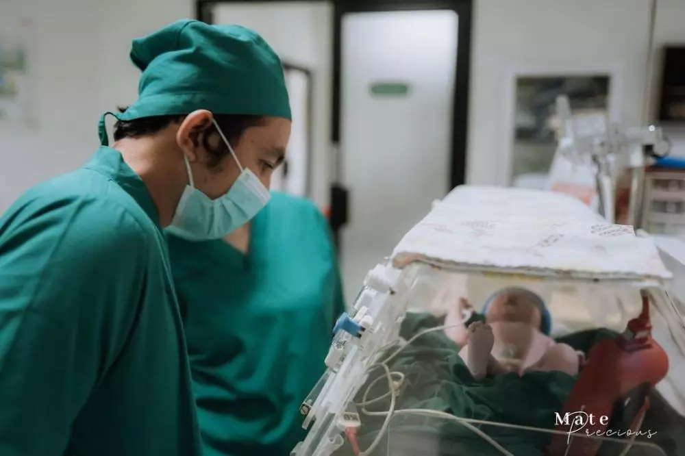 momen kelahiran buah hati brina istri komo ricky © instagram momen kelahiran buah hati brina istri komo ricky © instagram